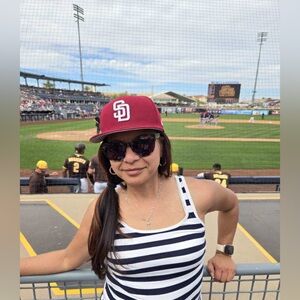 Meet your Posher, Posh